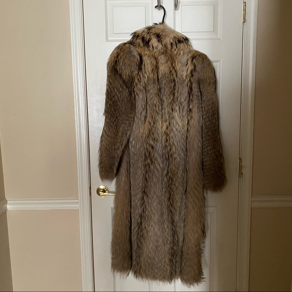 Vintage Scandinavian Fur Company Authentic Raccoon Coat - Picture 3 of 6
